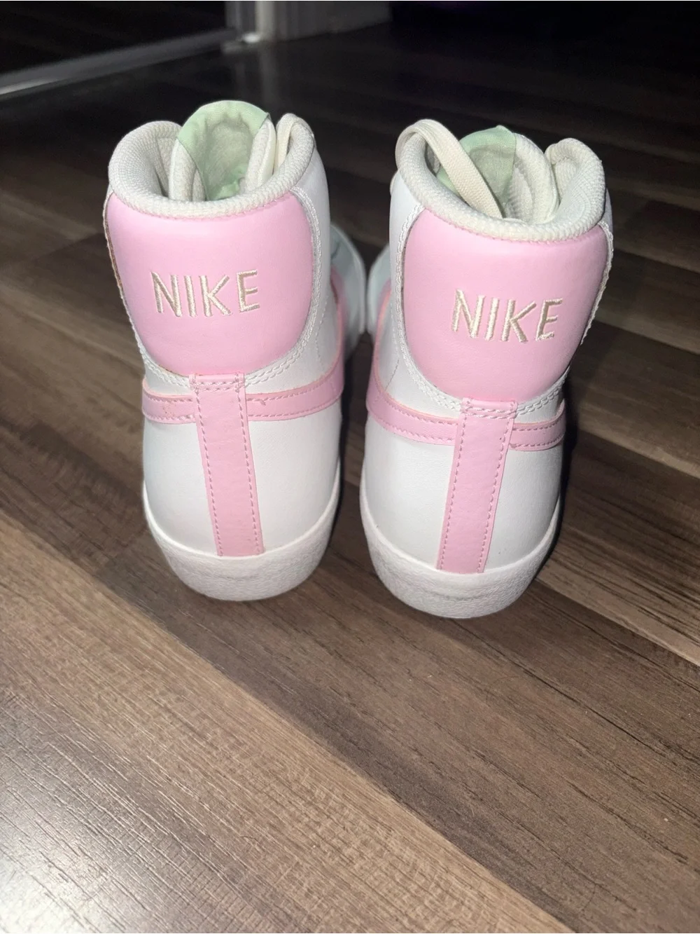 Nike High-Top Sneakers in White with Pink Swoosh - Picture 2 of 6